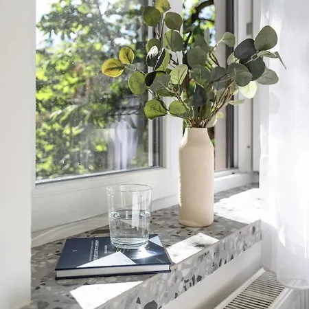 アパート Modern French Balkony *