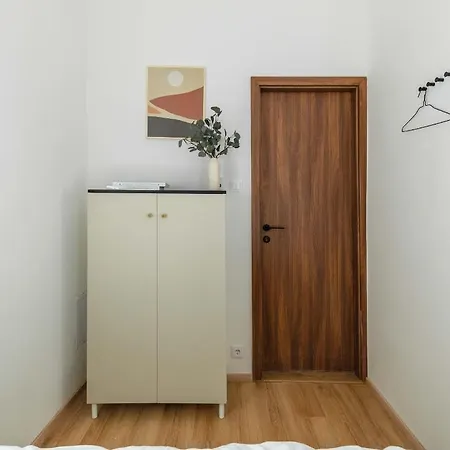 Modern French Balkony * ブダペスト