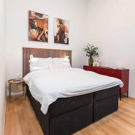Apartment Modern French Balkony Budapest