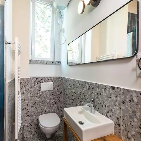 Apartment Modern French Balkony Budapest